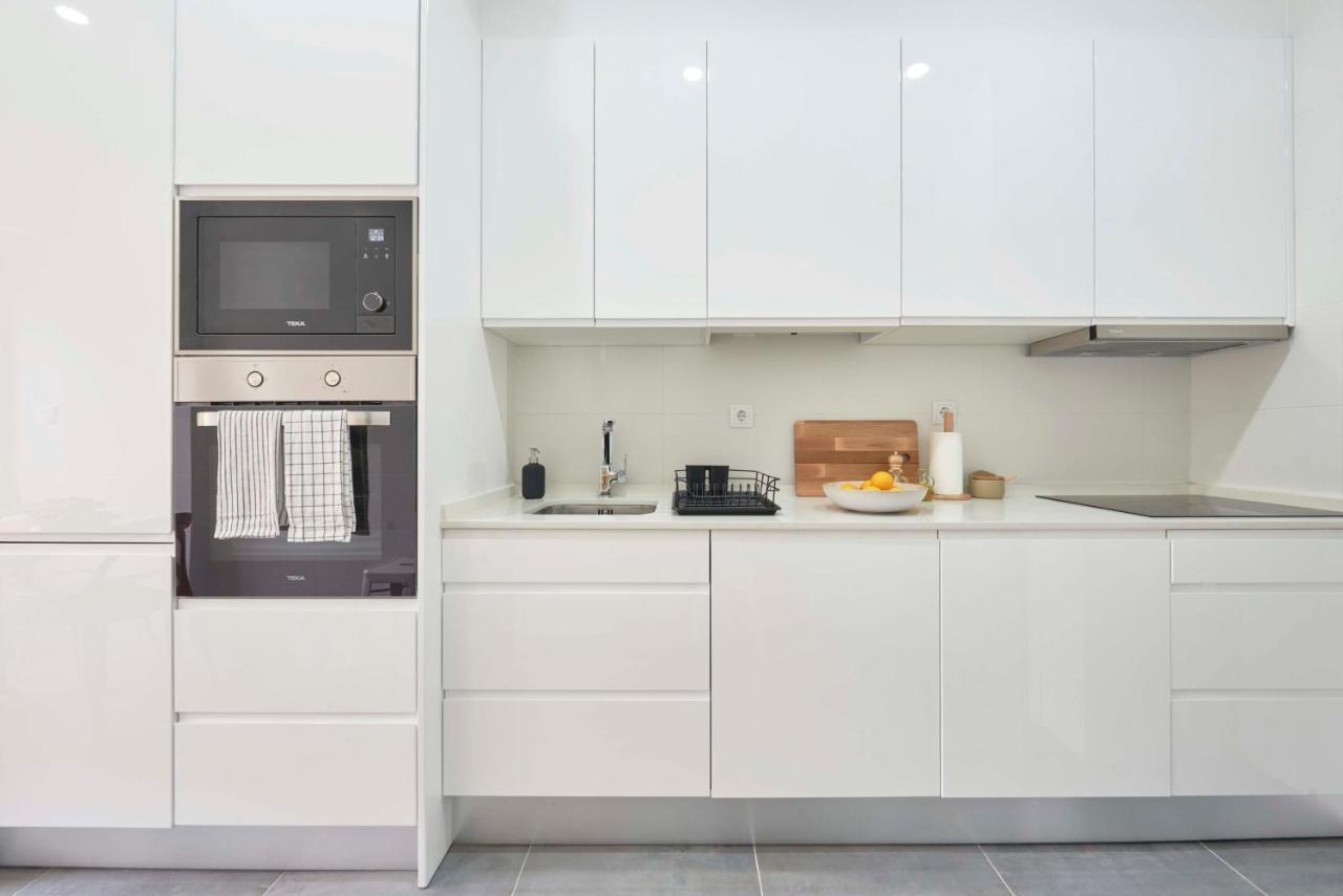 Spacious & Light-Filled 4Br Apartment By Timecoler Amadora Luaran gambar