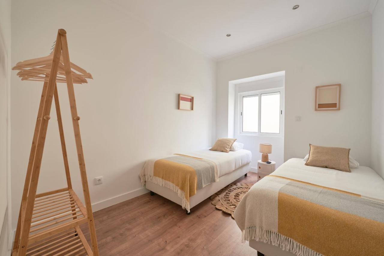 Spacious & Light-Filled 4Br Apartment By Timecoler Amadora Luaran gambar